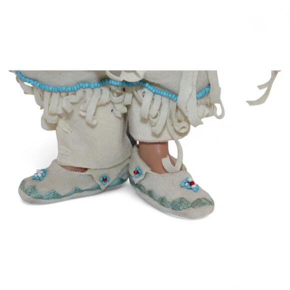 Silver Moon Native American Collectible Porcelain Doll By Linda Mason W/ Beaded - Picture 7 of 12